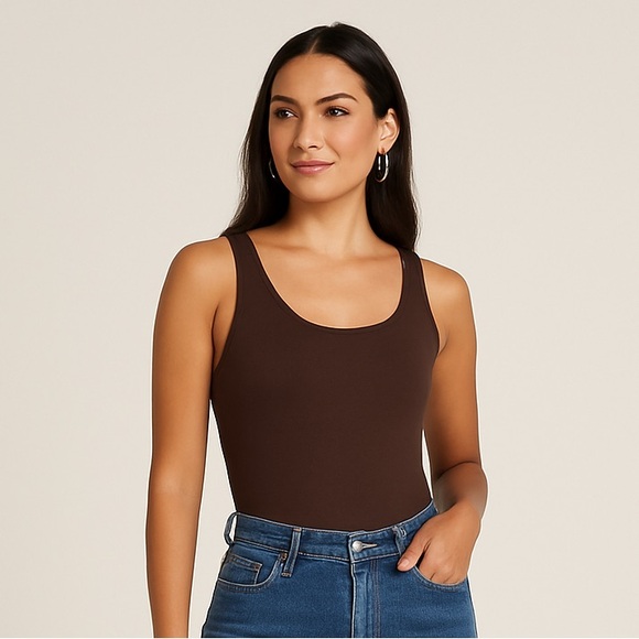 Women’s Black Bodysuit Sleeveless Scoop Neck Stretch unknown size/brand - Picture 2 of 6